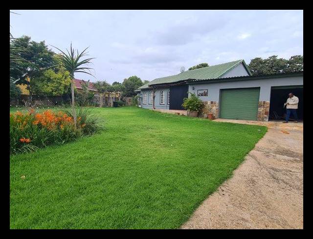 3 BEDROOM HOUSE FOR SALE IN BIRCH ACRES